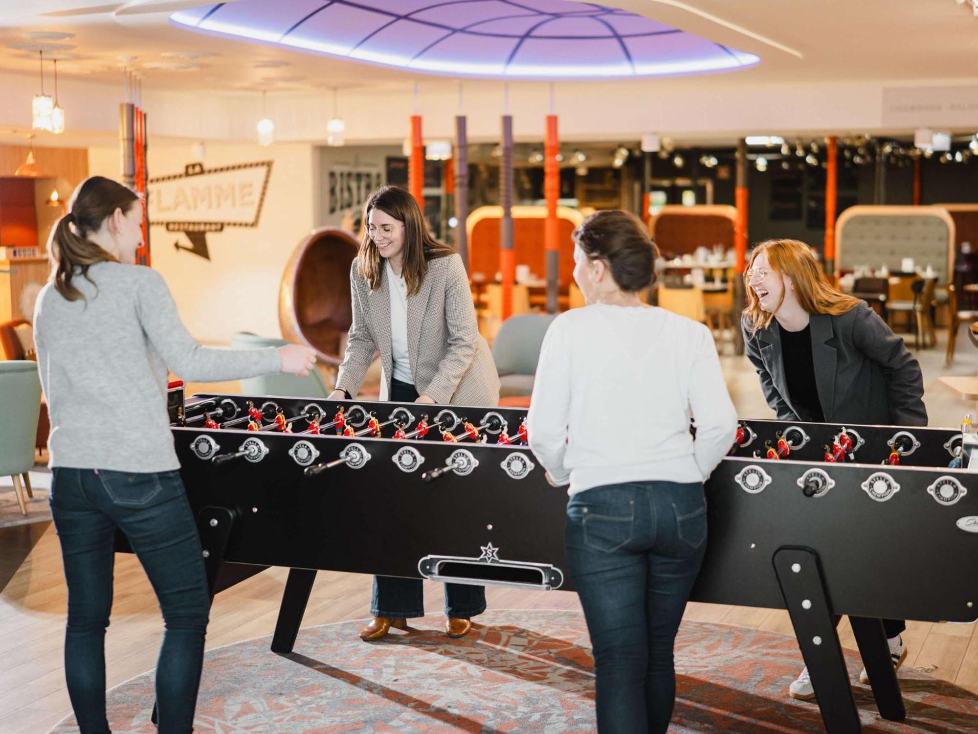 Hotel Mercure Lille Aeroport Bagian luar foto