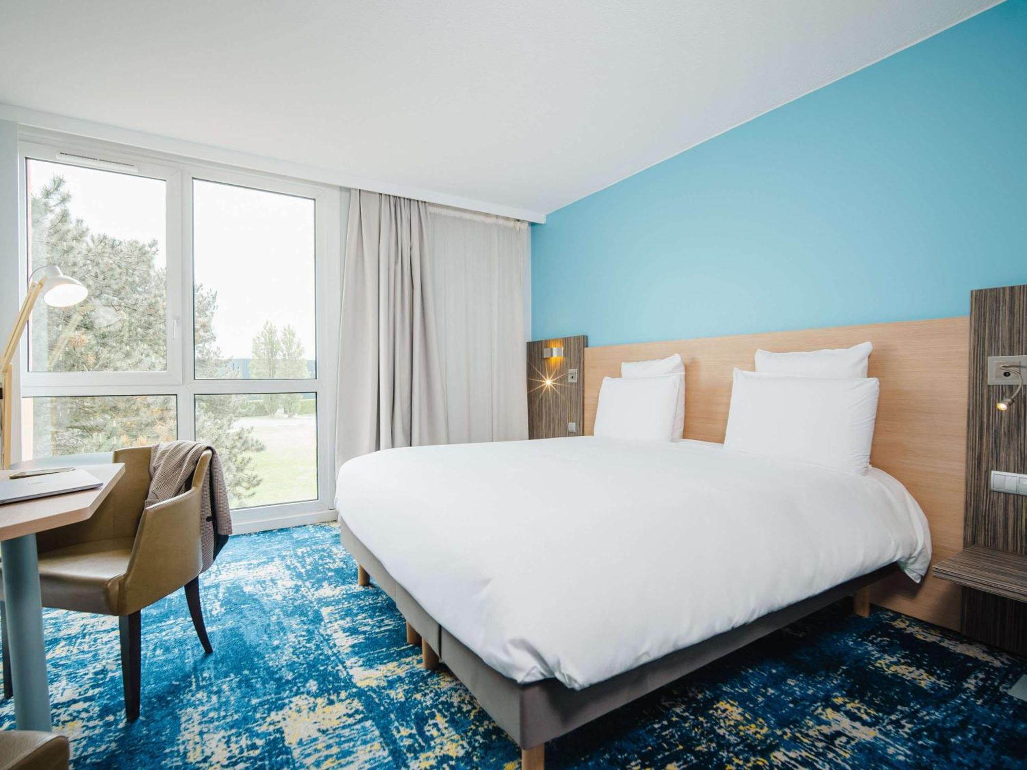 Hotel Mercure Lille Aeroport Bagian luar foto