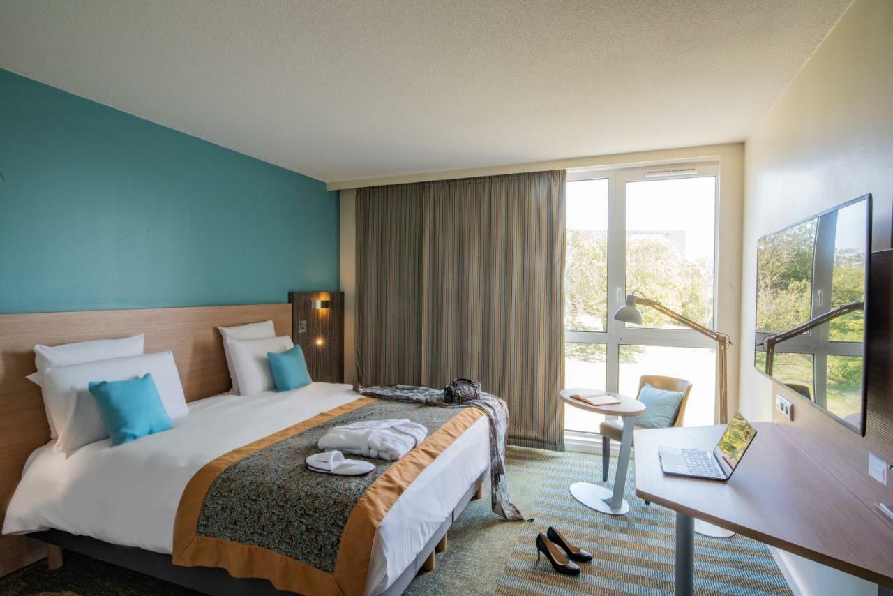 Hotel Mercure Lille Aeroport Bagian luar foto